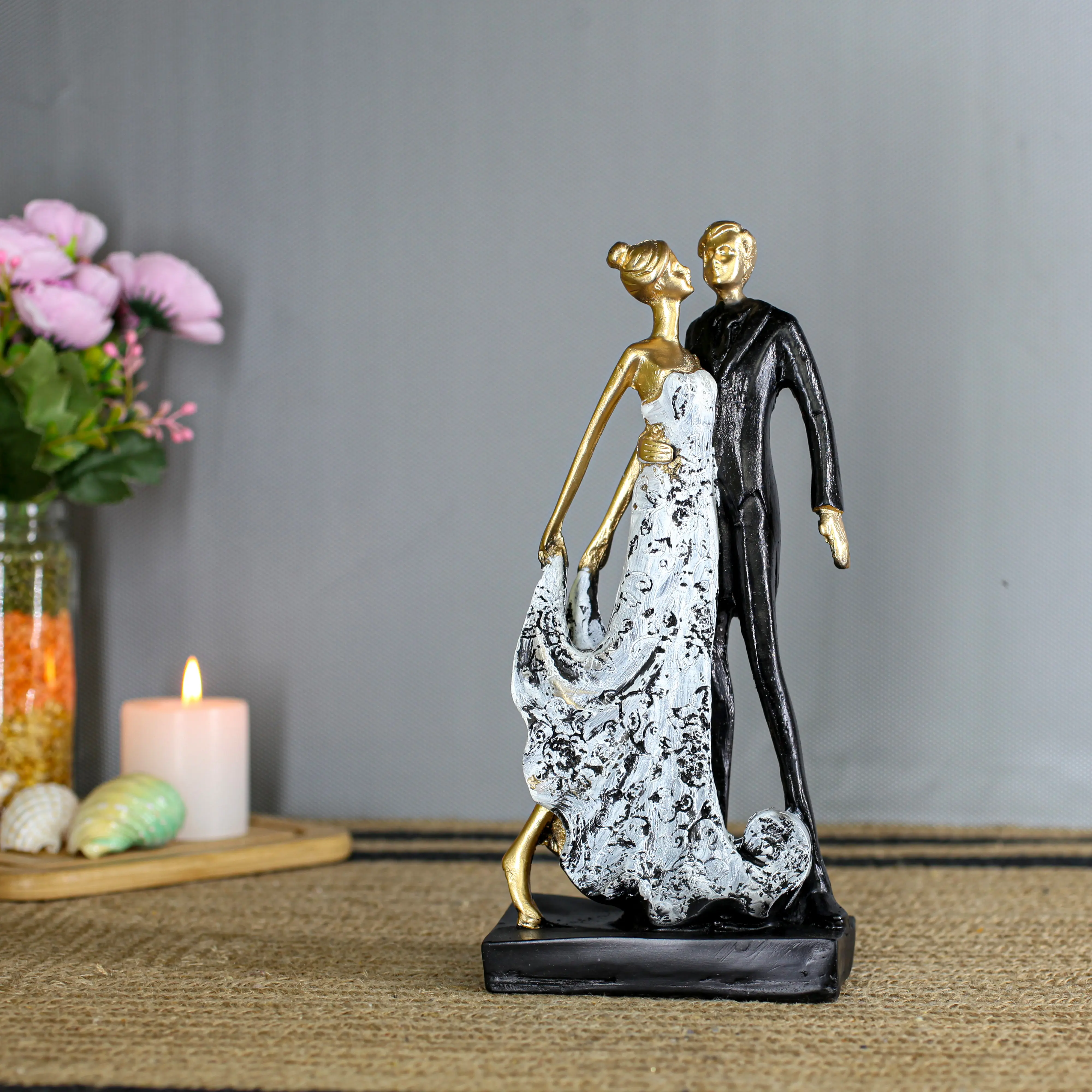 romantic-couple-statue-black-gold-wedding-gift.jpg.