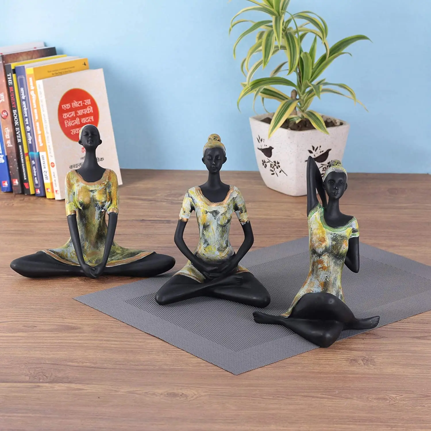Yoga Lady Medium Set of 3